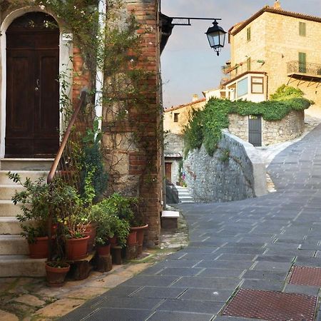 לינה וארוחת בוקר סרטאנו Palazzo Pio III - Residenza D'Epoca מראה חיצוני תמונה