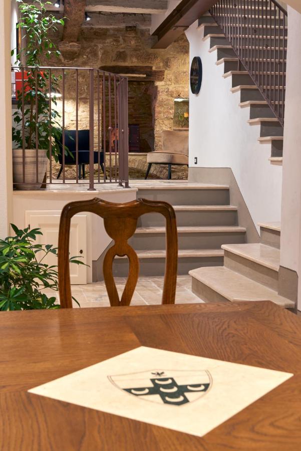 לינה וארוחת בוקר סרטאנו Palazzo Pio III - Residenza D'Epoca מראה חיצוני תמונה