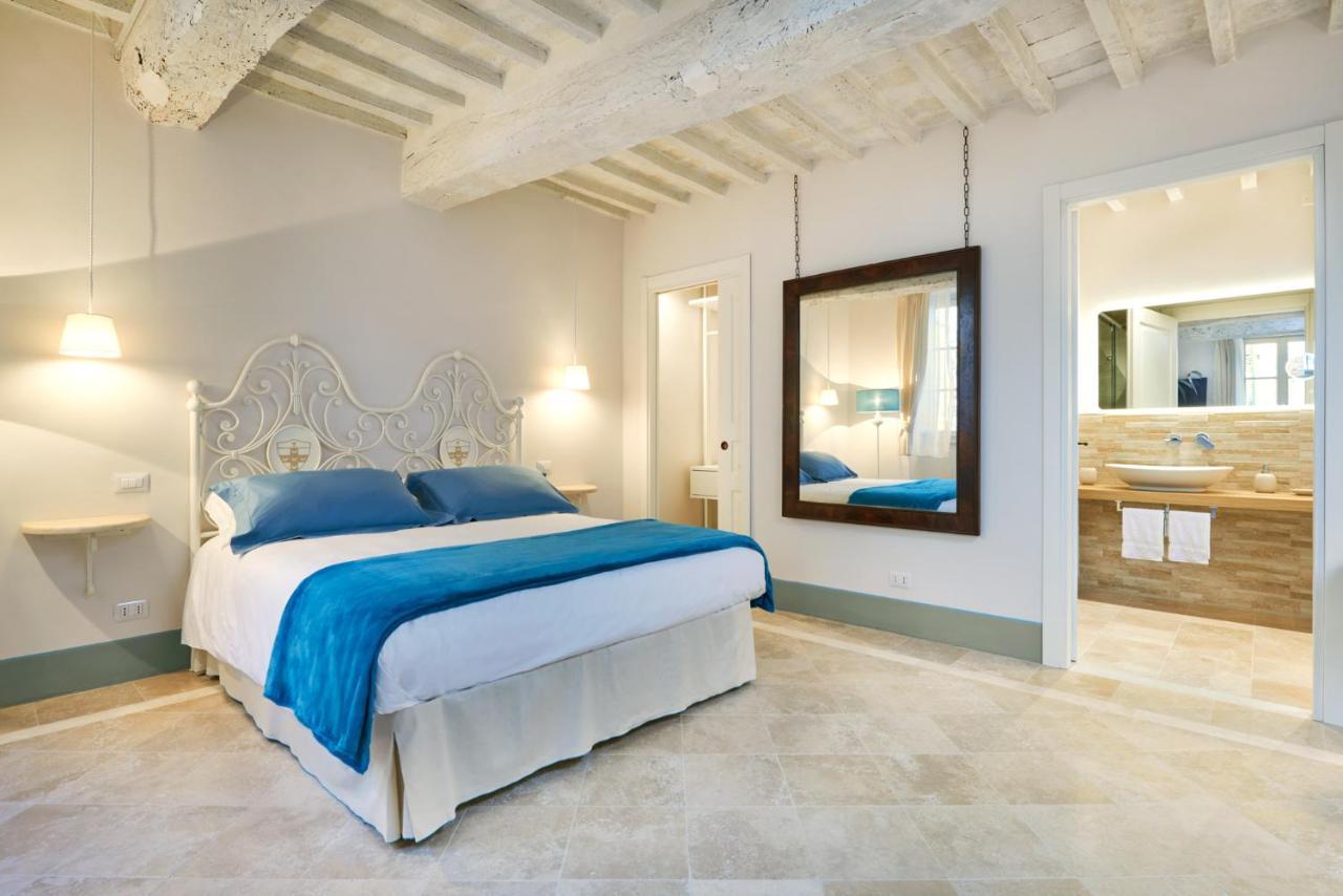 לינה וארוחת בוקר סרטאנו Palazzo Pio III - Residenza D'Epoca מראה חיצוני תמונה