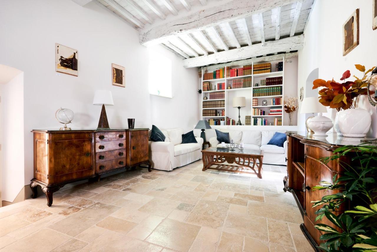 לינה וארוחת בוקר סרטאנו Palazzo Pio III - Residenza D'Epoca מראה חיצוני תמונה