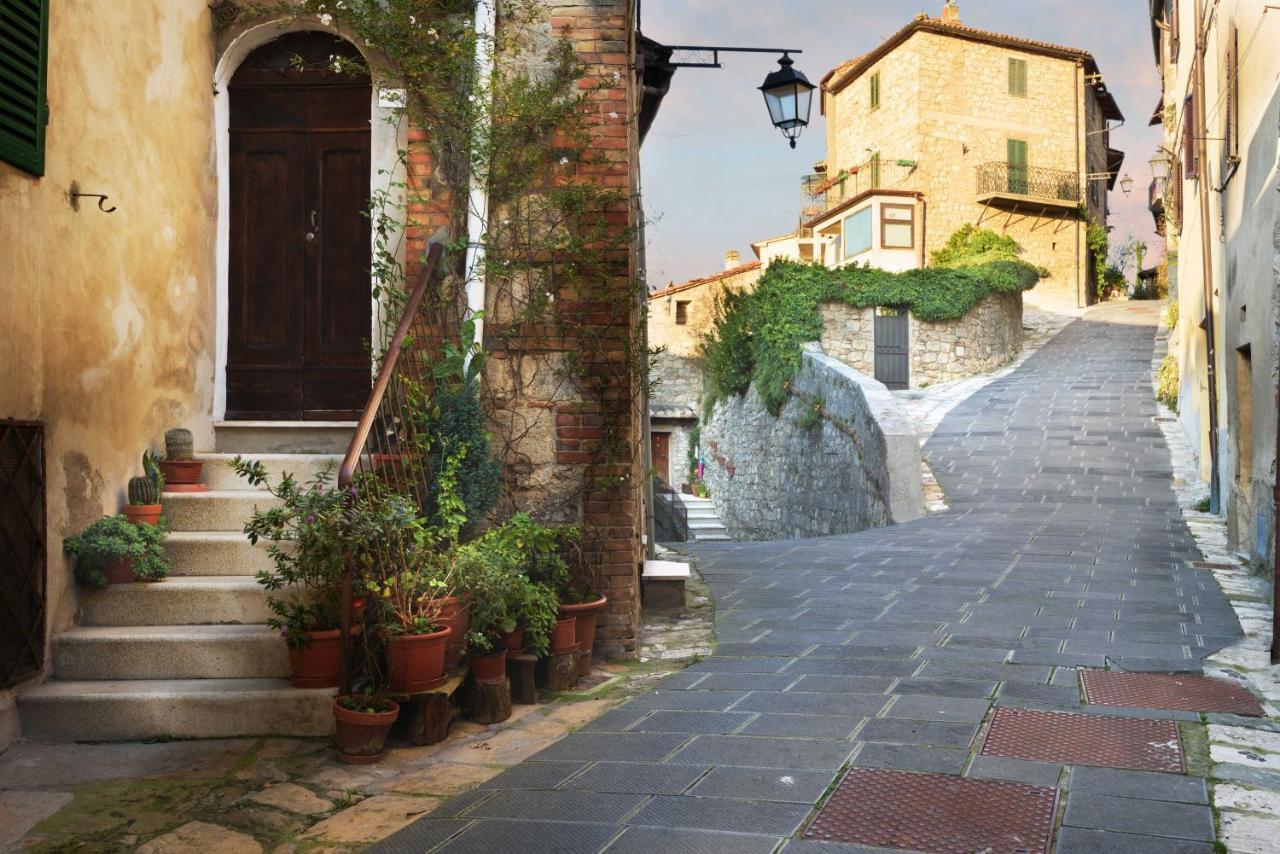 לינה וארוחת בוקר סרטאנו Palazzo Pio III - Residenza D'Epoca מראה חיצוני תמונה